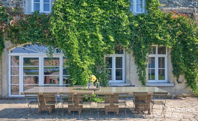 Castle in Bastogne for 30 persons in the Ardennes