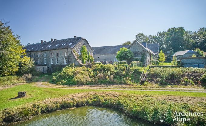 Castle in Bastogne for 30 persons in the Ardennes