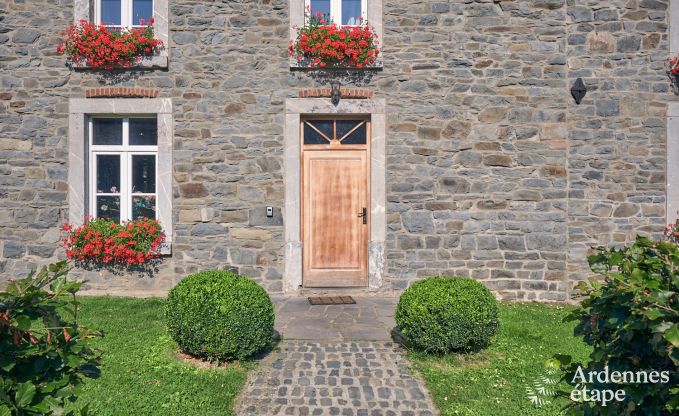 Castle in Bastogne for 30 persons in the Ardennes