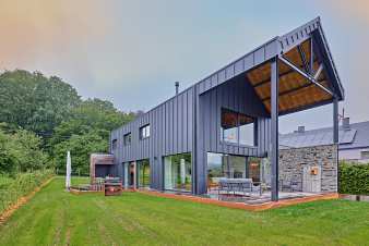 Luxury villa for 8 people with modern amenities in Gedinne, Ardennes