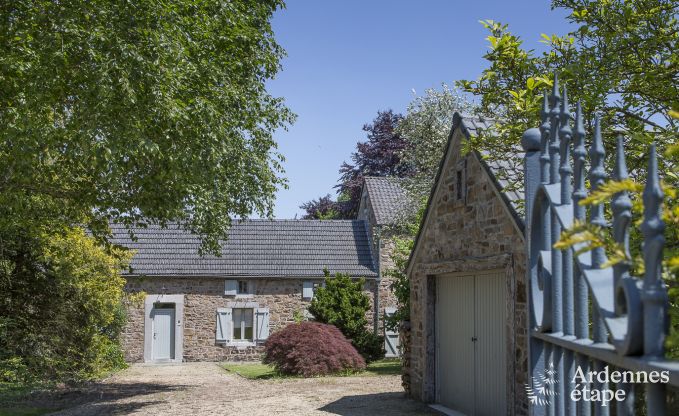 Luxury villa in Gesves for 13/14 persons in the Ardennes