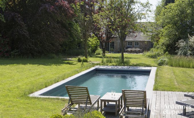 Luxury villa in Gesves for 13/14 persons in the Ardennes