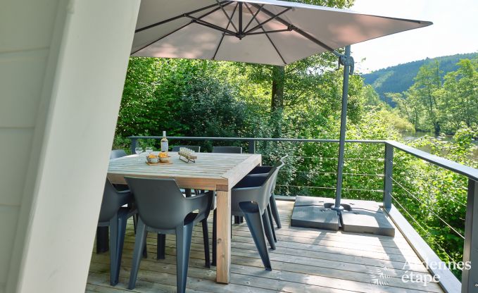 Environmentally friendly chalet in La Roche-en-Ardenne, on the banks of the Ourthe