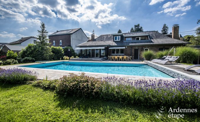 Luxury villa in Rochefort for 13 persons in the Ardennes