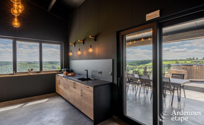 Modern holiday home with 5 bedrooms in Rochehaut, Ardennes