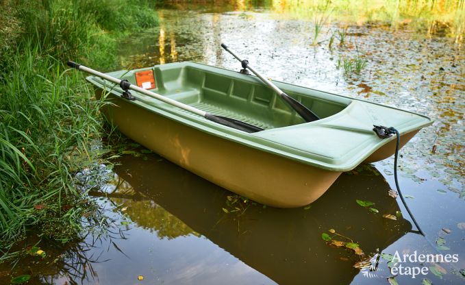 Remote chalet by pond in Saint-Hubert, Ardennes