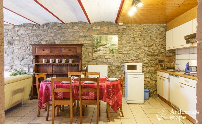 Holiday home in Sainte-Ode: haven of peace in the Ardennes for 6 people with modern amenities