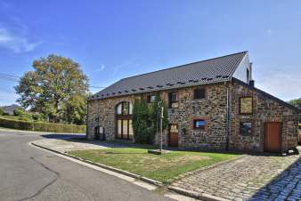 Holiday home in Sainte-Ode: comfort for 6 people in the heart of the Ardennes