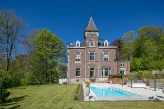 Luxury castle in Stavelot for 8 with swimming pool and garden in the High Fens
