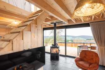 Chalet for 3 in Stavelot, High Fens. Sauna, garden and beautiful view