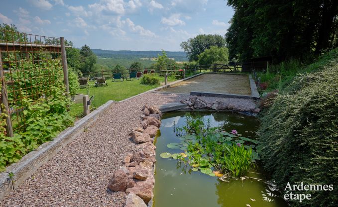 Comfortable holiday home for 10 people in Villers-en-Fagne with sauna and wood stove